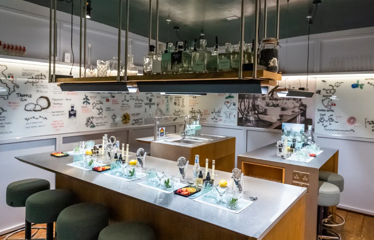 Gin Laboratory Image